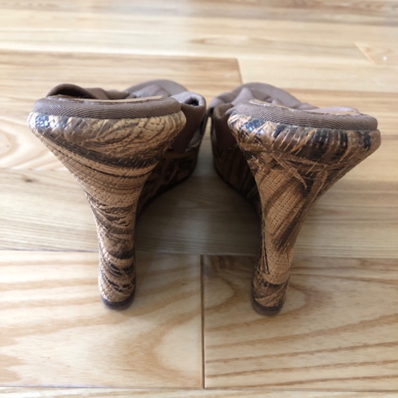 Sz 8 Beverly Feldman High heeled wedges - Picture 3 of 3